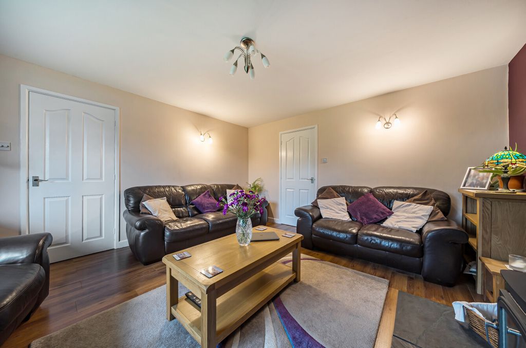 Property photo 3 of 30 1420095-12-69A1d1...