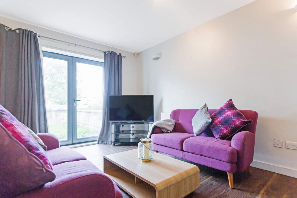 Property photo 3 of 15 Property Photo