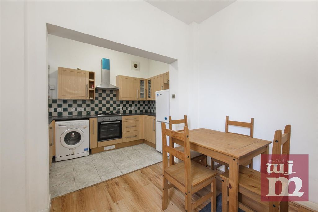 Property photo 2 of 9 Reception To Kitchen