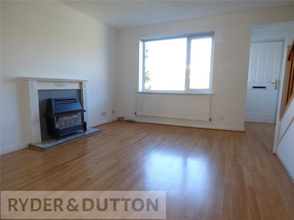 Property photo 2 of 16 Lounge