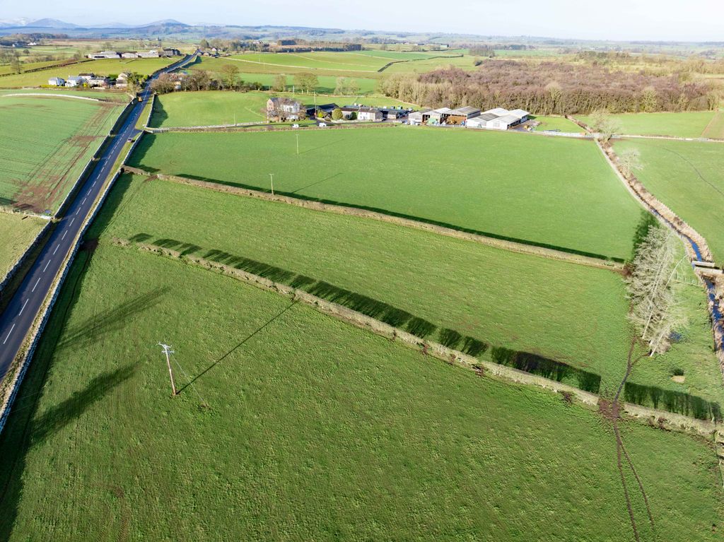 Property photo 3 of 6