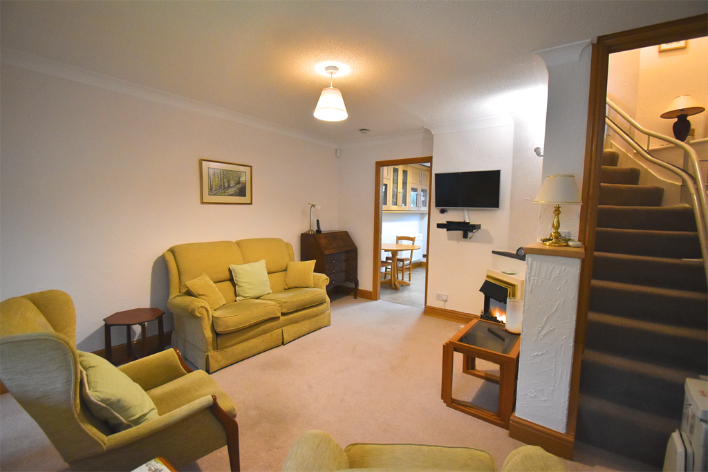 Property photo 3 of 14 Sitting Room