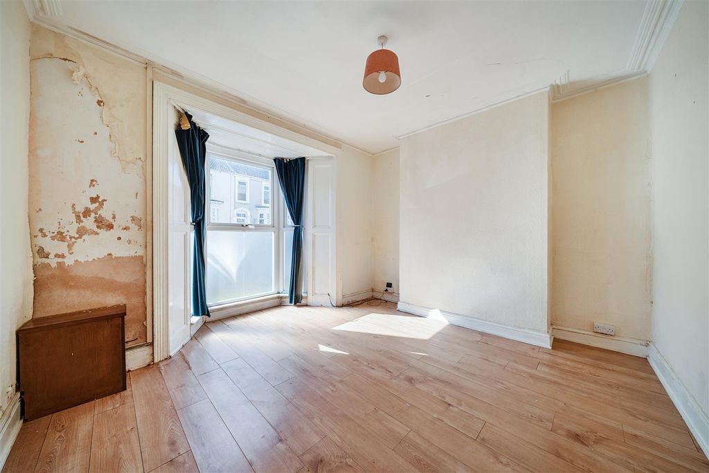 Property photo 3 of 25 1276557 (2).Jpg