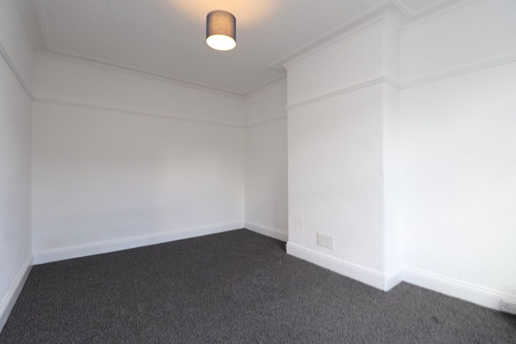 Property photo 3 of 7 Picture No. 21