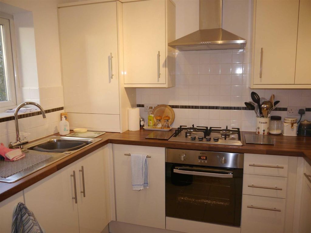 Property photo 3 of 5