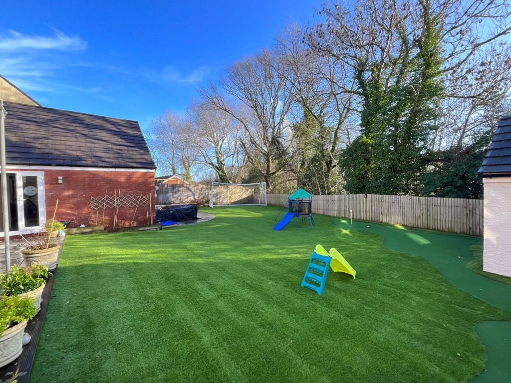 Property photo 3 of 30