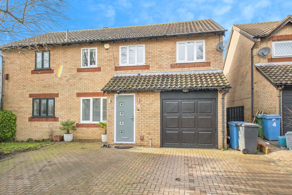 Property photo 1 of 19 Front View