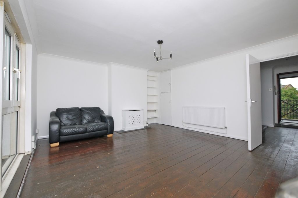 Property photo 3 of 9 3352114