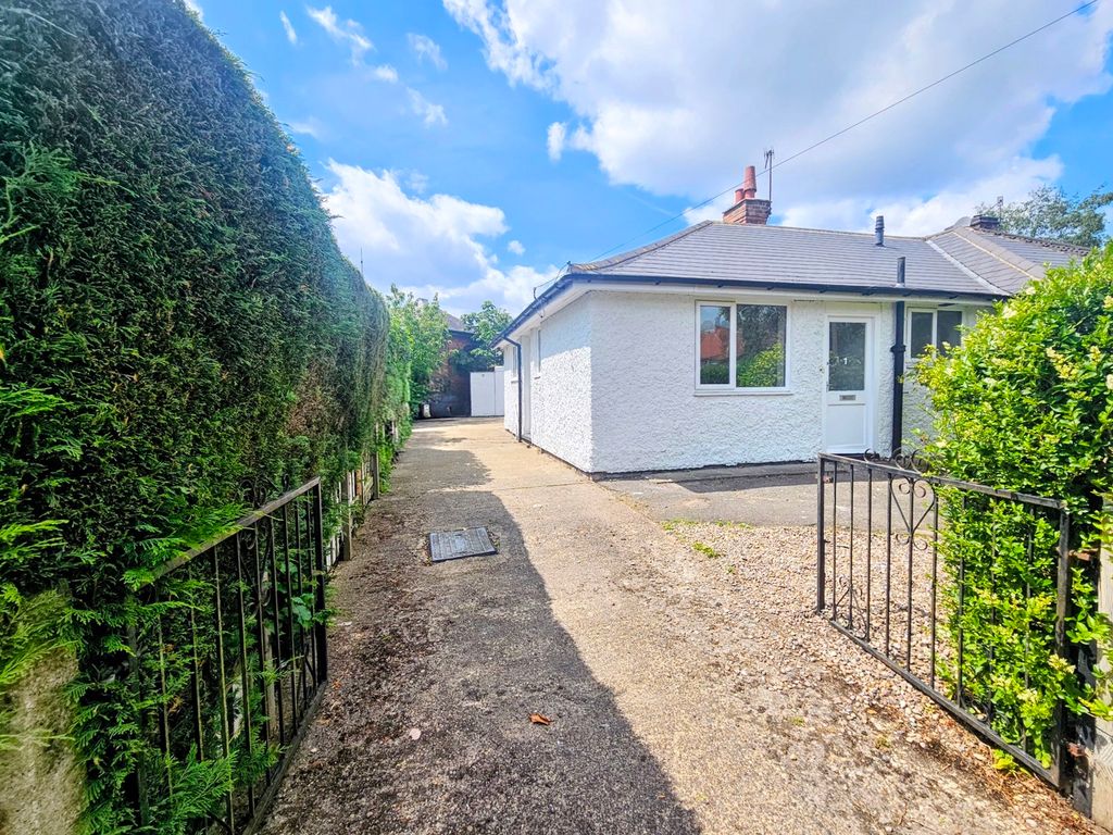 Property photo 2 of 25