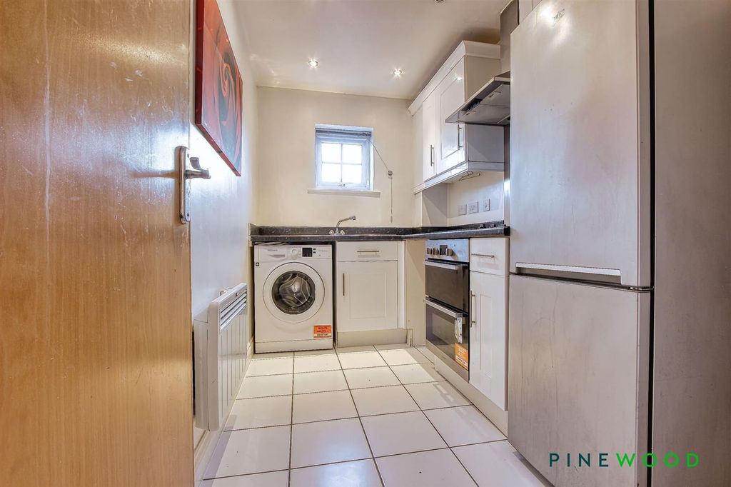 Property photo 2 of 15 Kitchen