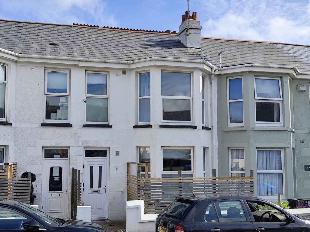 Property photo 1 of 11 External
