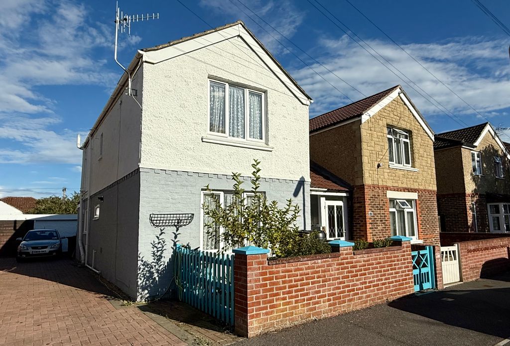 Property photo 1 of 12