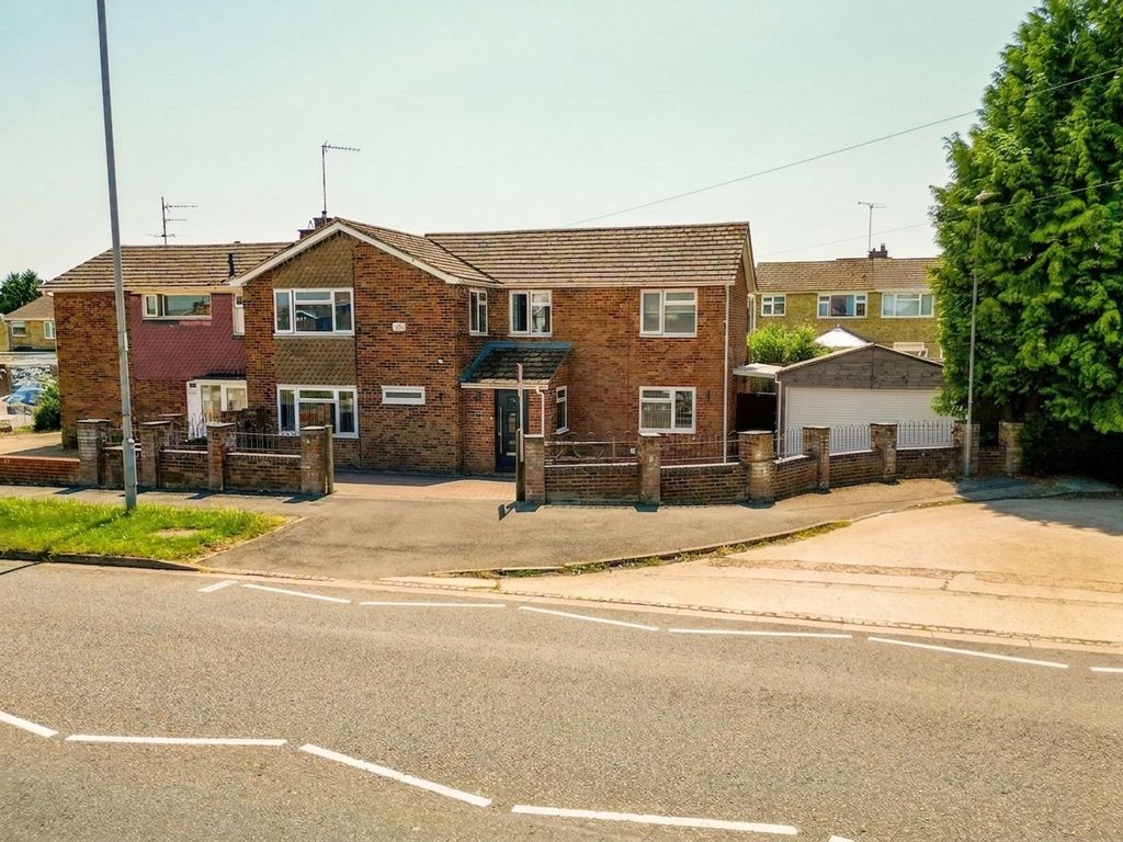 Property photo 1 of 24