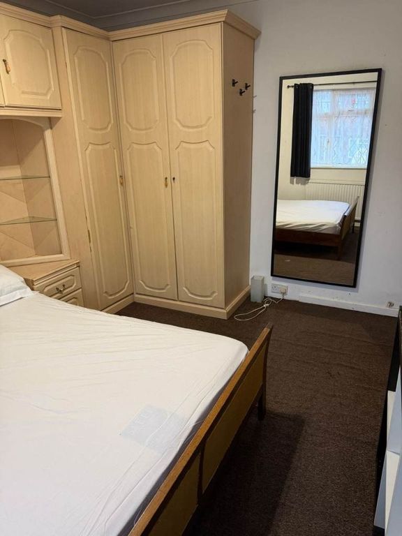 Property photo 3 of 3