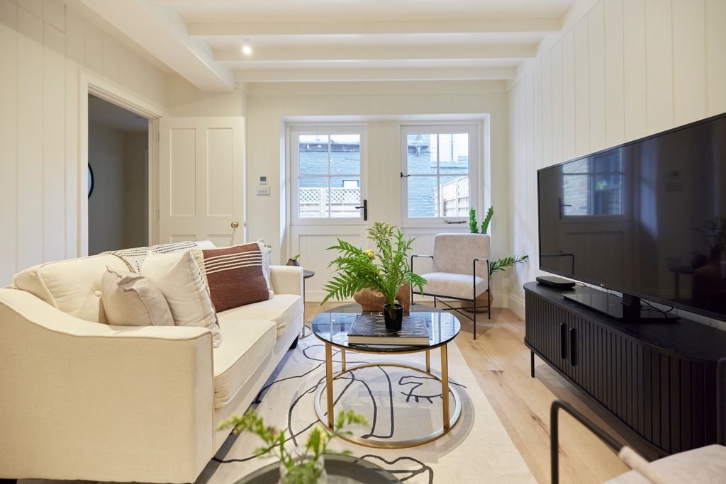 Property photo 1 of 7 Lillie Road_029.Jpg