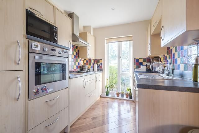 Property photo 3 of 13 Kitchen