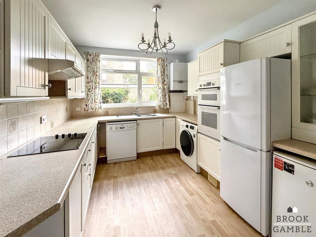 Property photo 3 of 11 01323438506