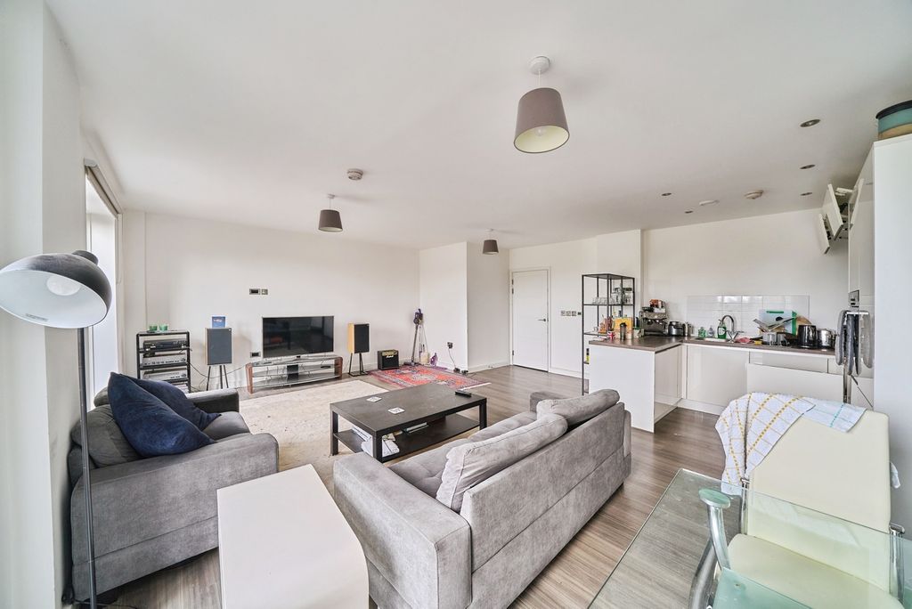 Property photo 2 of 16 Pbox-Img.Jpg