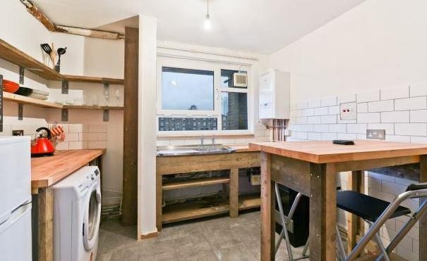 Property photo 2 of 8