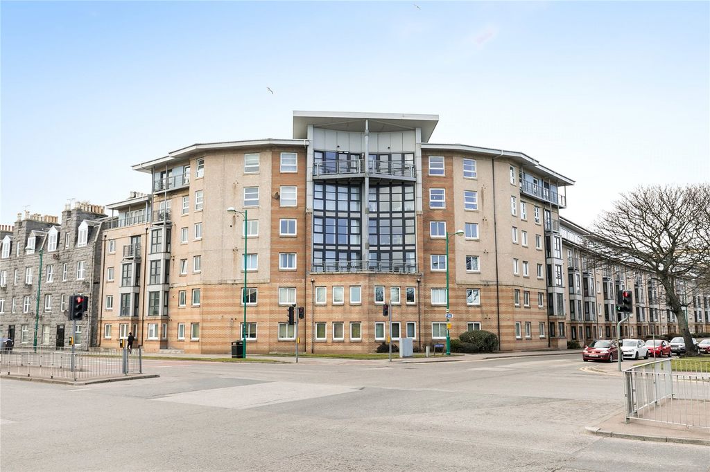 Property photo 1 of 8 Photo 1