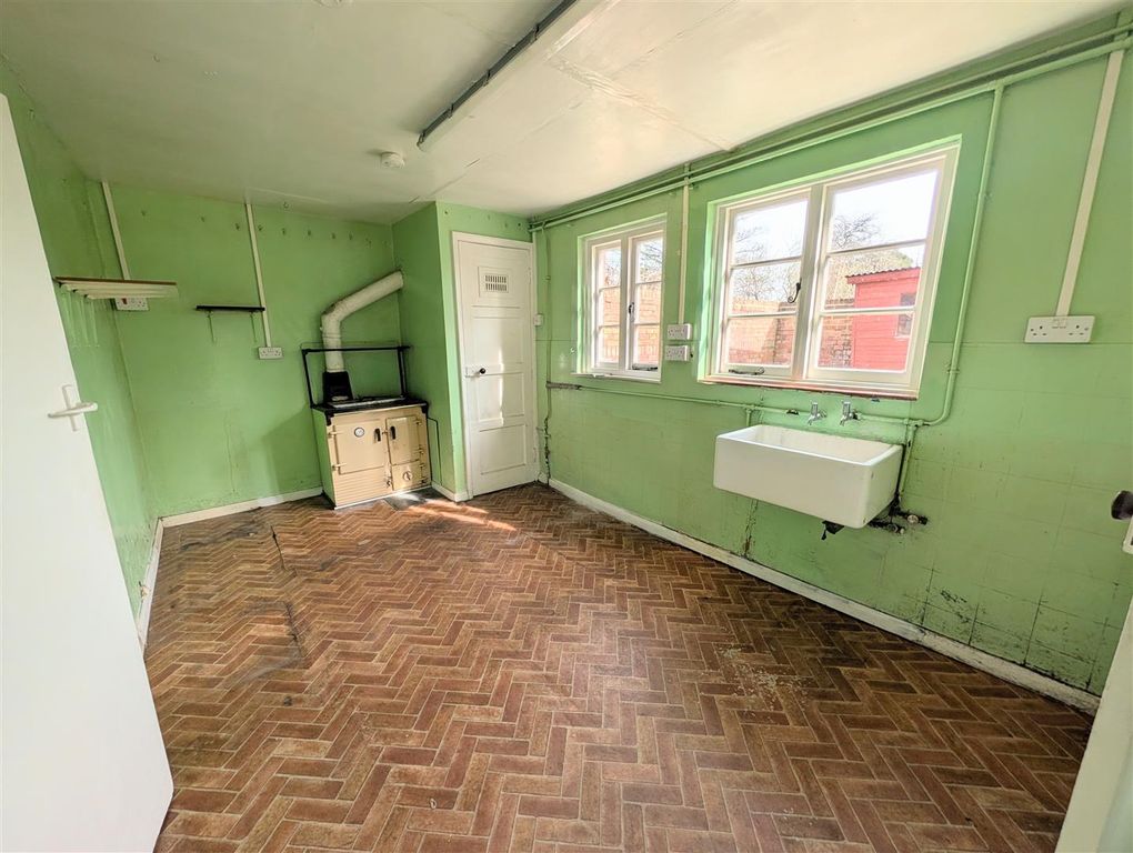 Property photo 2 of 11 Pxl_20260320_103424421~2.Jpg