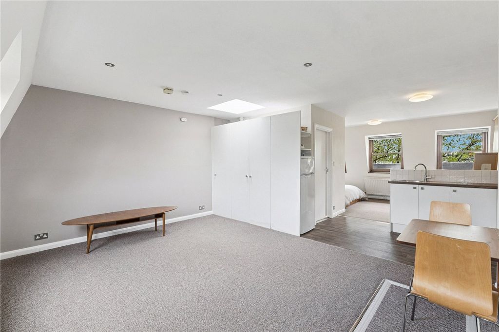 Property photo 1 of 8 Picture No. 08