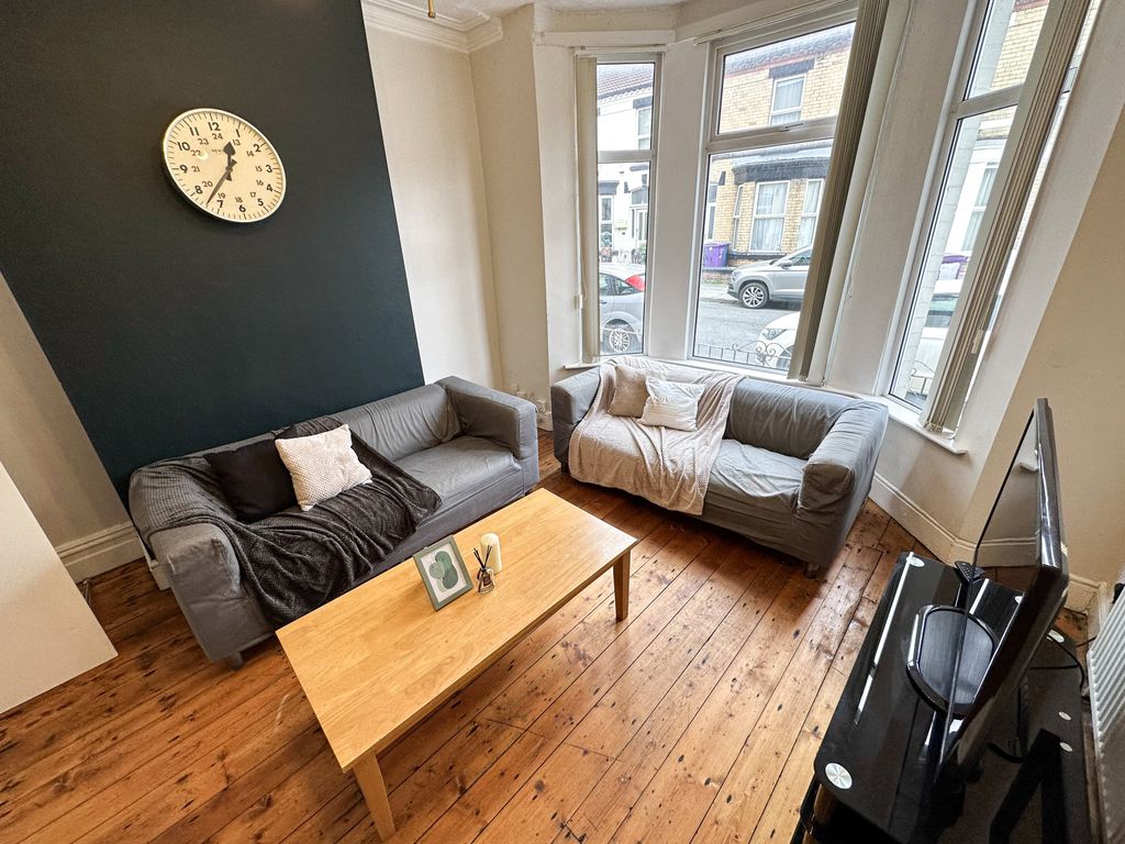 Property photo 1 of 4 5-Img_4328