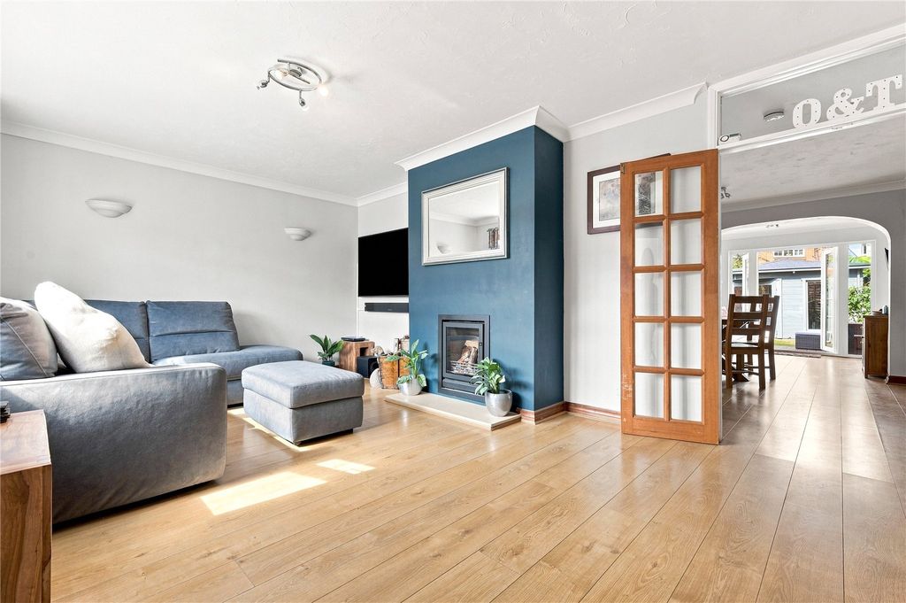 Property photo 3 of 19 Picture No. 04