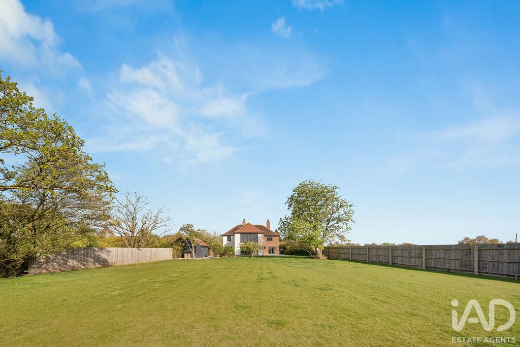 Property photo 3 of 49