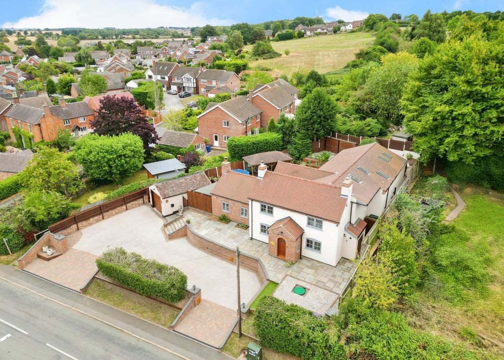 Property photo 1 of 31