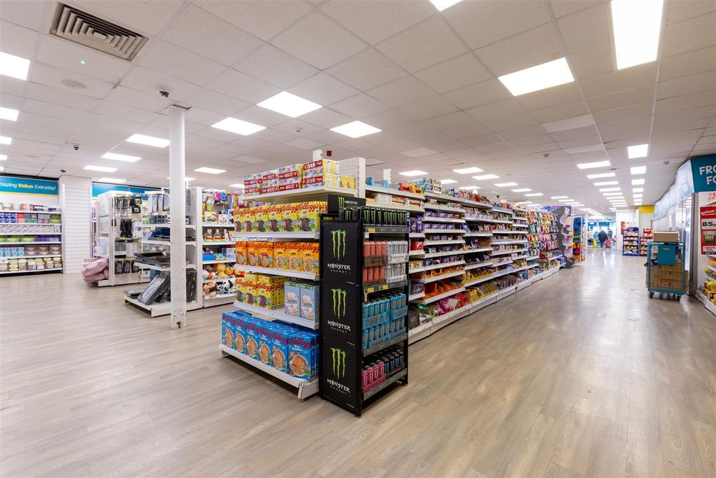 Property photo 3 of 10 Bridge Street-06.Jpg