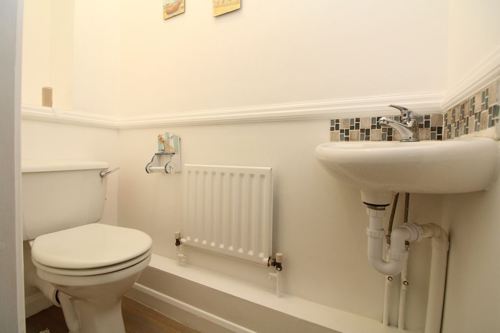 Property photo 3 of 14