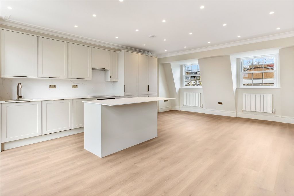 Property photo 1 of 21 Picture No. 16