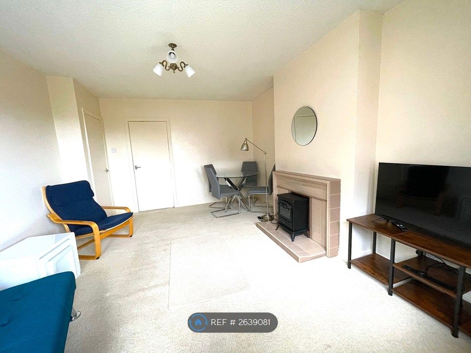 Property photo 3 of 13 Lounge/Dining Room 2