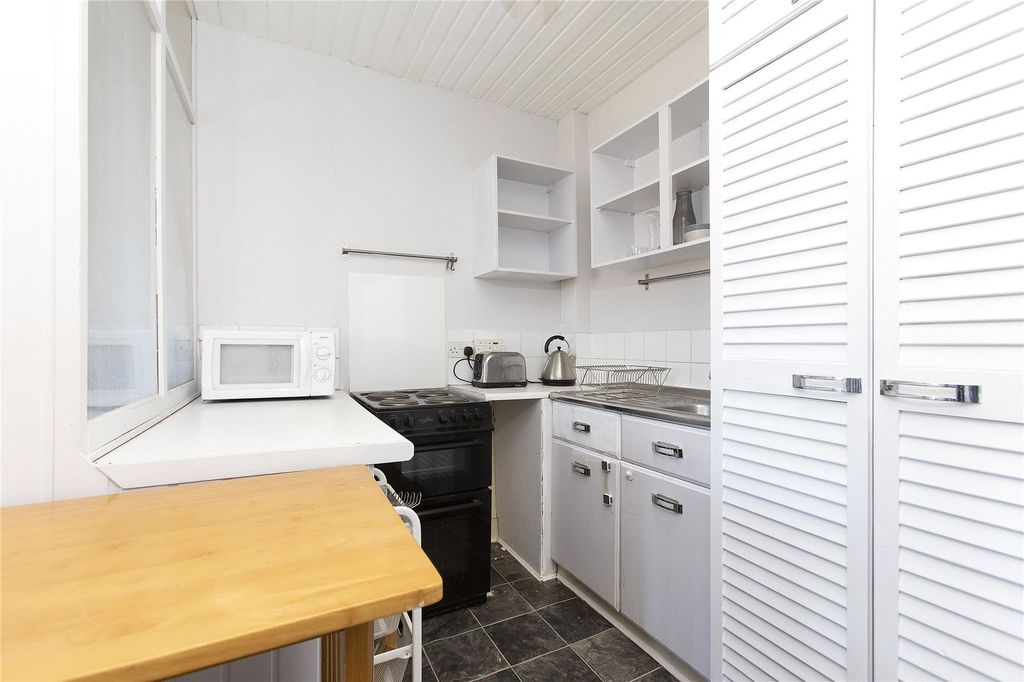 Property photo 3 of 13 Photo 3