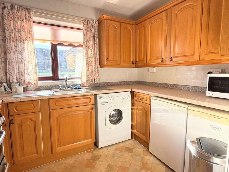 Property photo 3 of 8 Photo 7