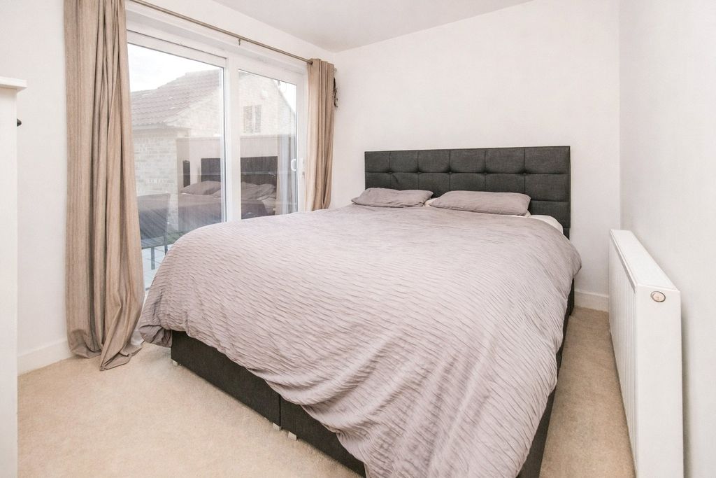 Property photo 3 of 7 Picture No. 06