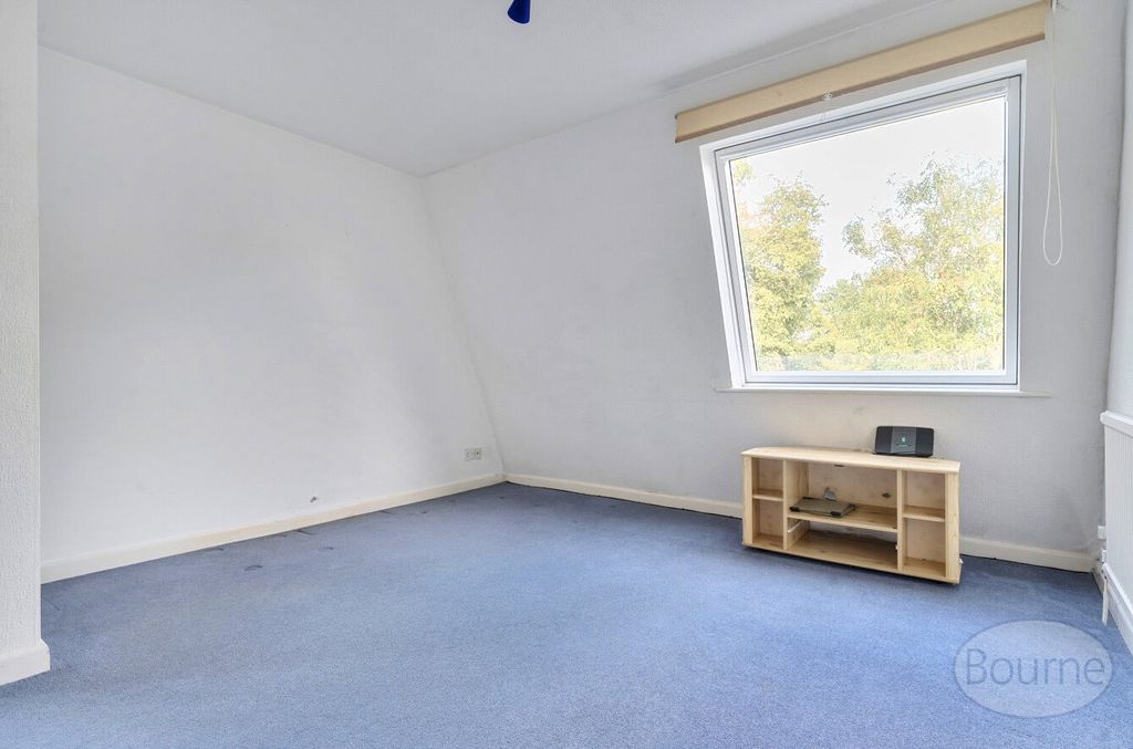 Property photo 3 of 15 Picture No. 04