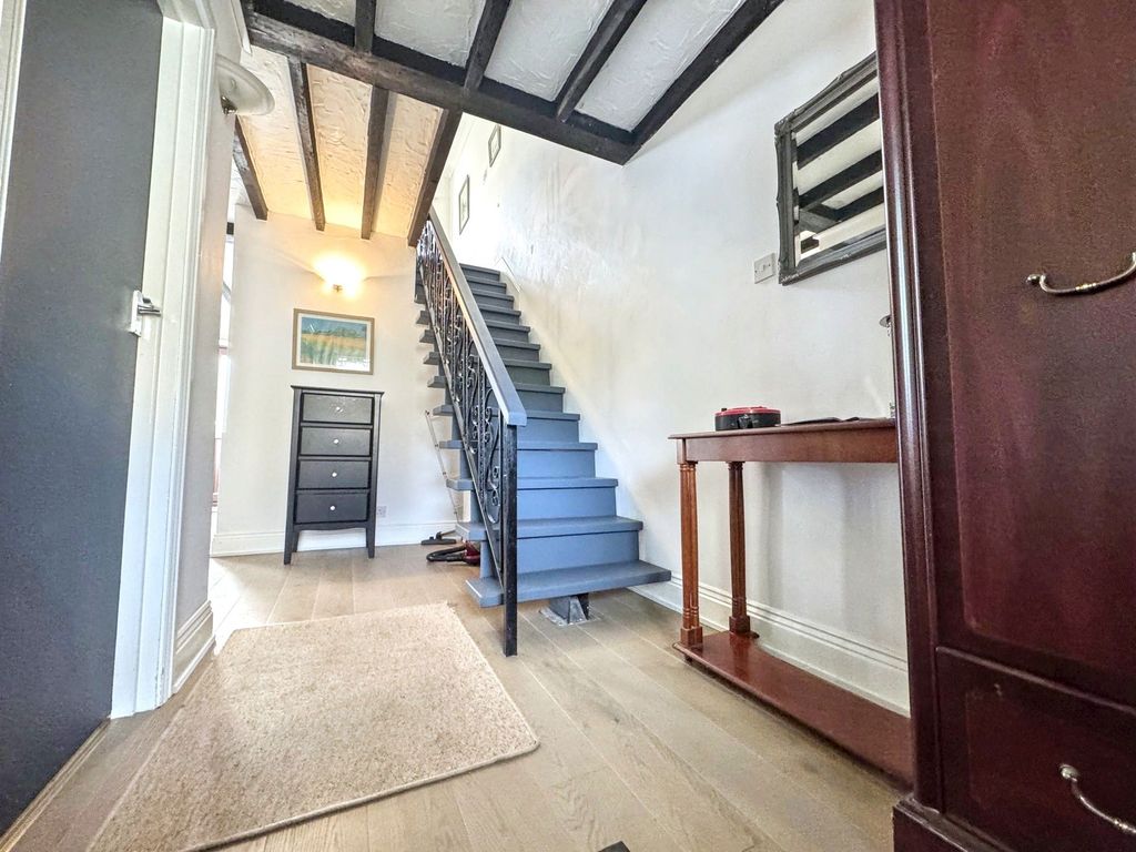 Property photo 2 of 24