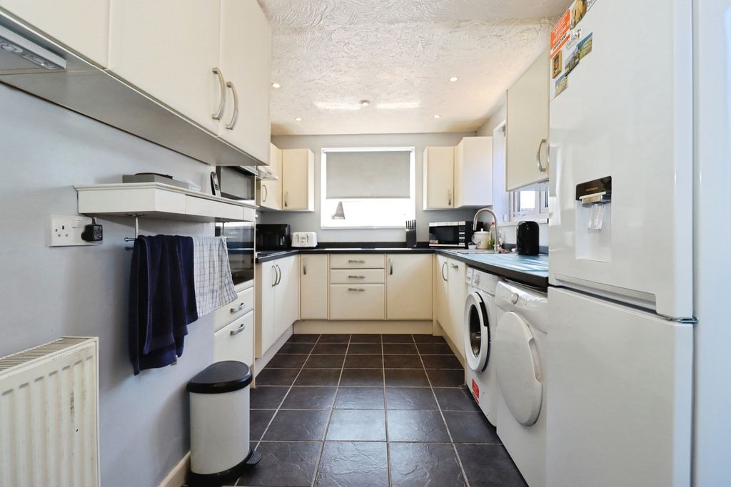 Property photo 3 of 20 Pbox-Img.Jpg