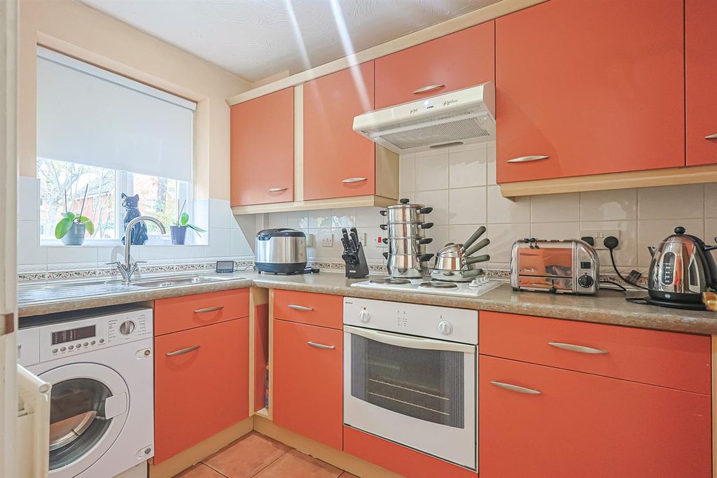 Property photo 3 of 10