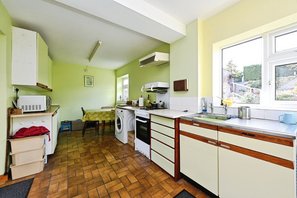 Property photo 3 of 17 Photo