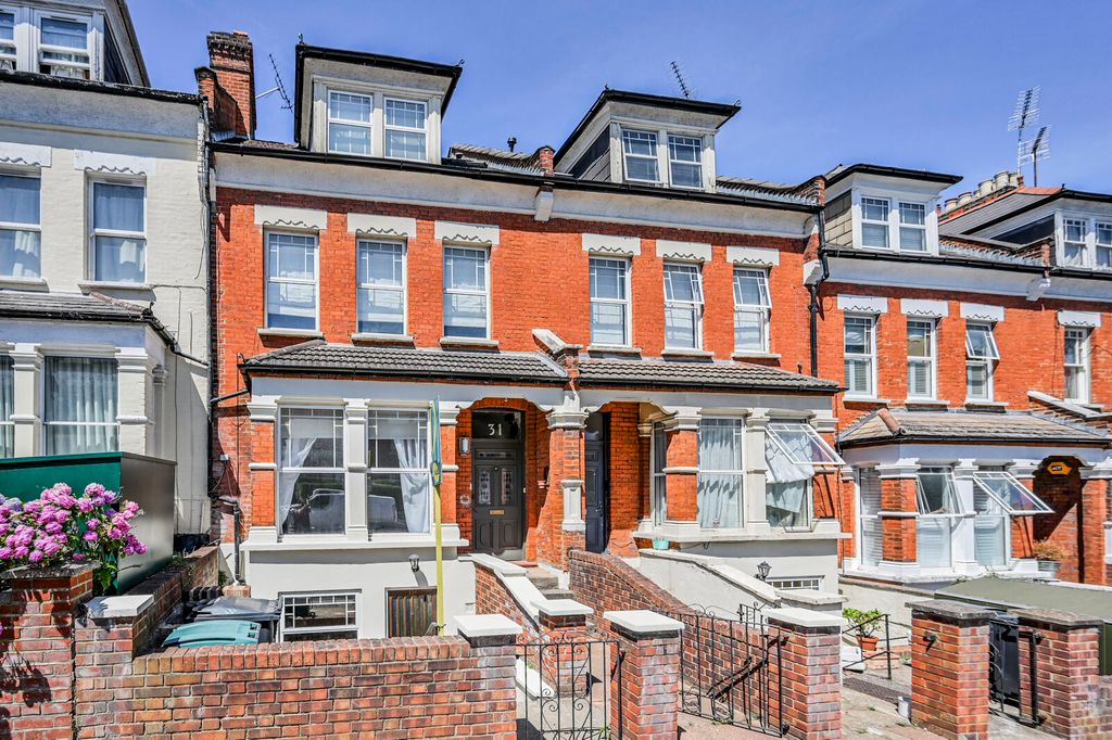 Property photo 1 of 8