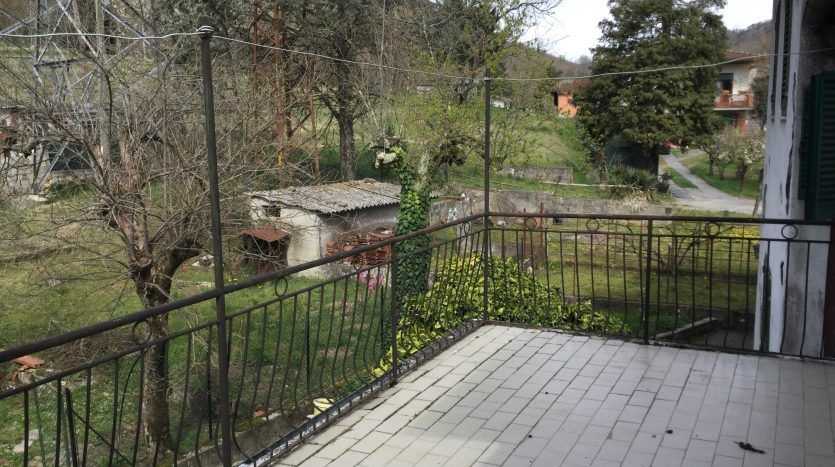 Property photo 2 of 9