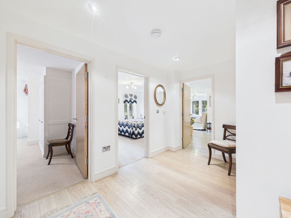 Additional image 11 of 2 bed flat for saleKentwyns Place, Kentwyns Drive, Horsham RH13