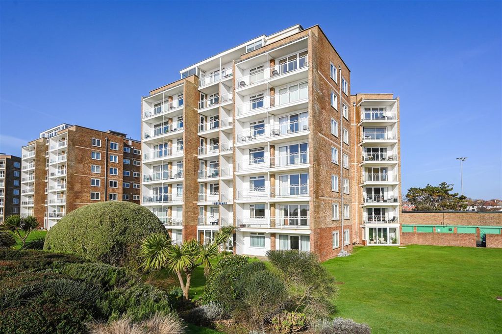 Property photo 1 of 22 7 St Kitts - Tn393Dr - Photos (14).Jpg