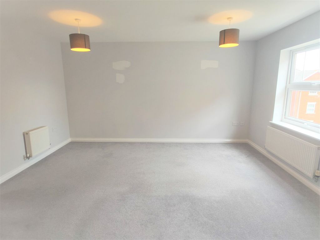 Property photo 3 of 15 Image