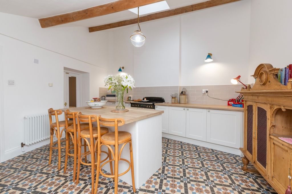 Property photo 1 of 24 Kitchen Breakfast Room