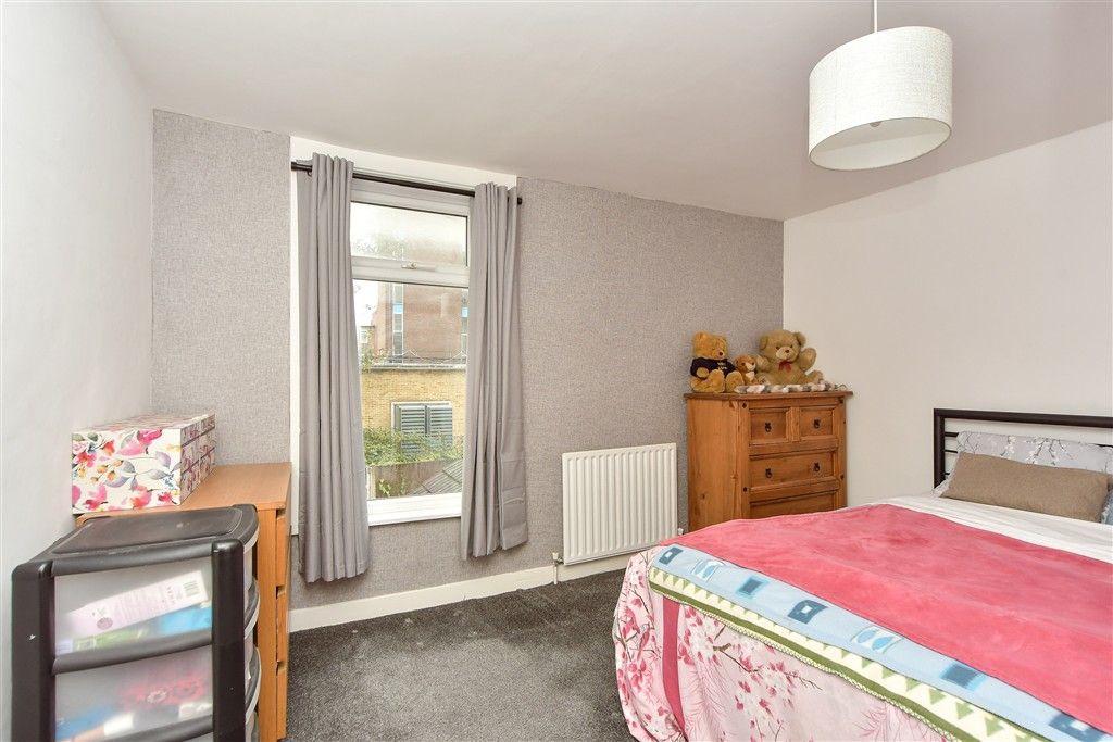 Property photo 1 of 8 Bedroom 1