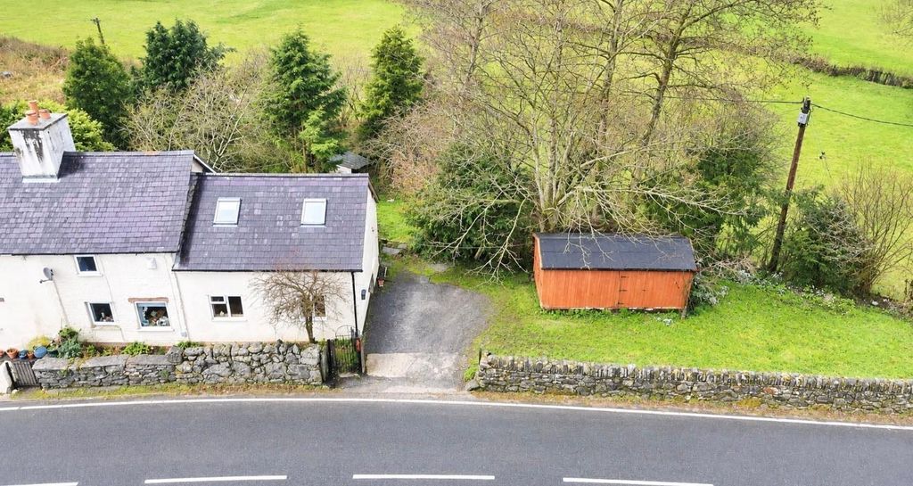 Property photo 1 of 17 Front.Jpg